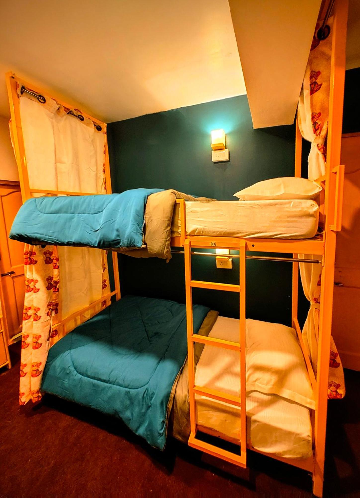 Hidden Monkey Backpackers Darjeeling, Batasia 다르질링 외부 사진